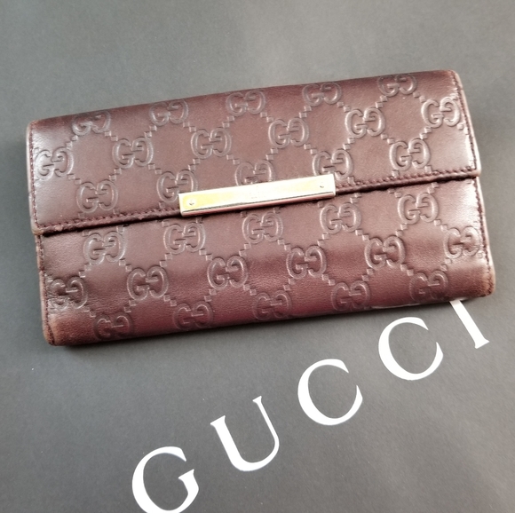 GUCCI GG  Signature bifold wallet - Picture 2 of 16